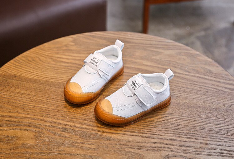 Toddler's Leather Sneakers