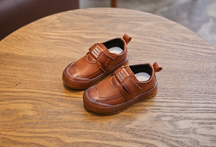 Toddler's Leather Sneakers