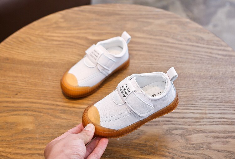 Toddler's Leather Sneakers